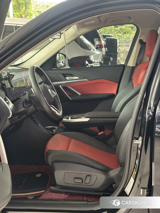 BMW iX1 2024 Черный из Китая, фото 6
