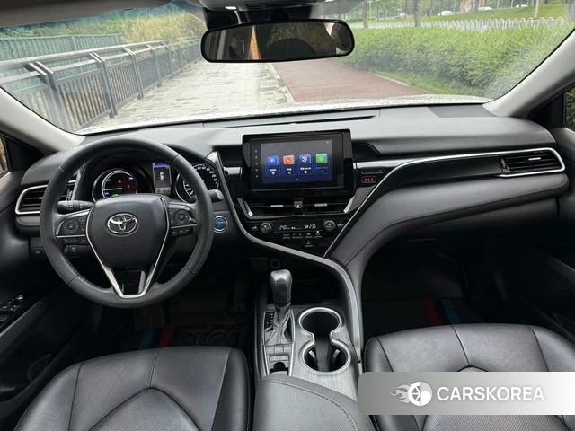 Toyota Camry 2021 Серебристо-серый из Китая, фото 6