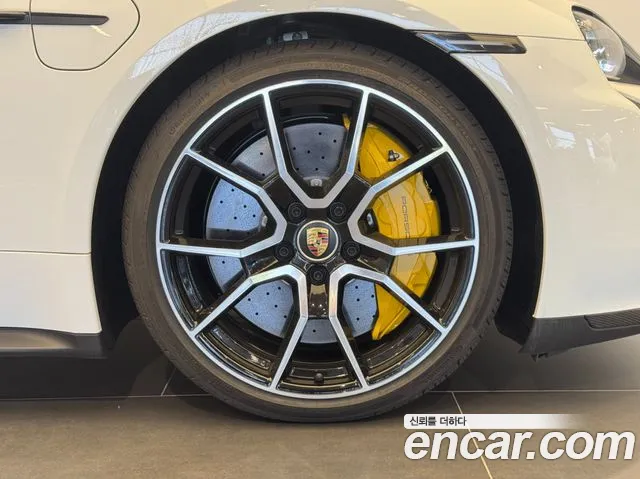 Porsche Taycan id 2787969 из Кореи 15