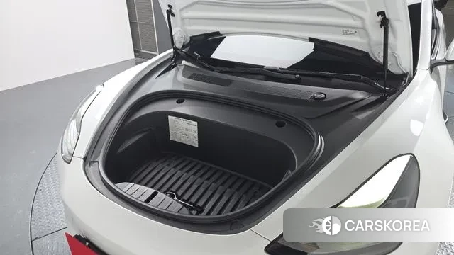 Tesla Model 3 id 2885446 из Кореи 16