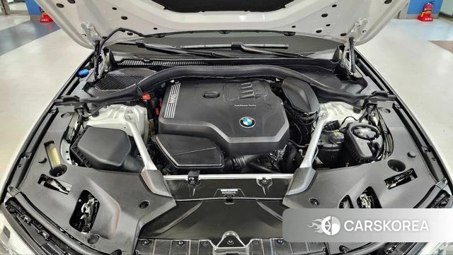 BMW 5 Series (G30) id 3859385 из Кореи 16