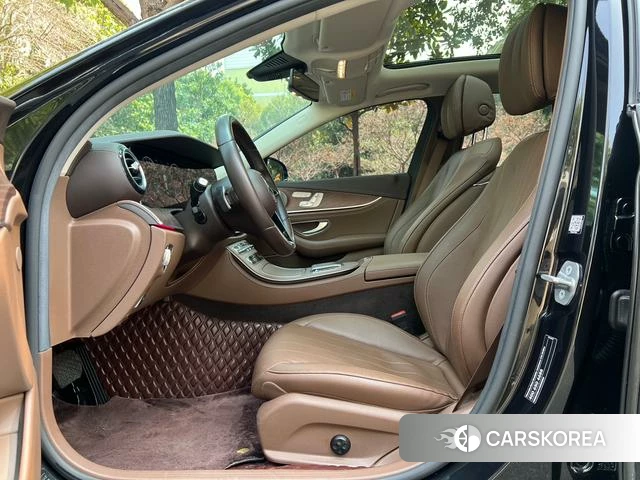 Mercedes-Benz E-class id 4297243 из Китая 18
