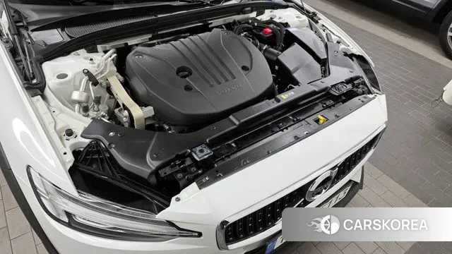 Volvo V60 Cross-Country 2nd Generation id 3487862 из Кореи 16