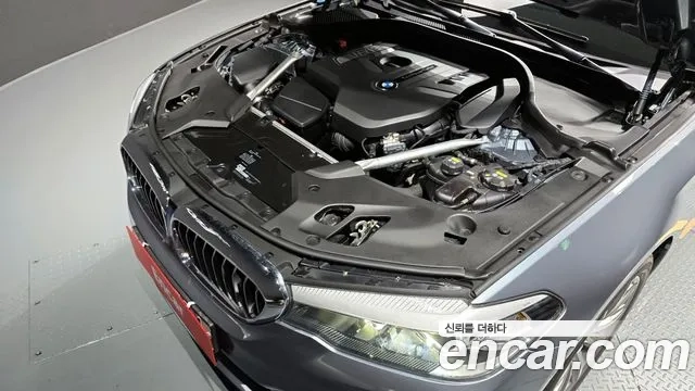 BMW 5 Series (G30) id 2946037 из Кореи 16