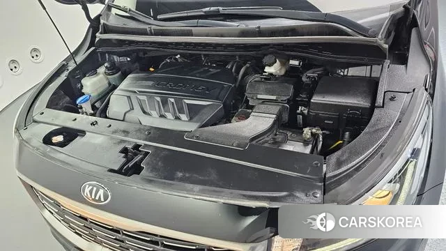 Kia The New Carnival id 3396421 из Кореи 16