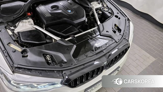 BMW 5 Series (G30) id 4318263 из Кореи 29