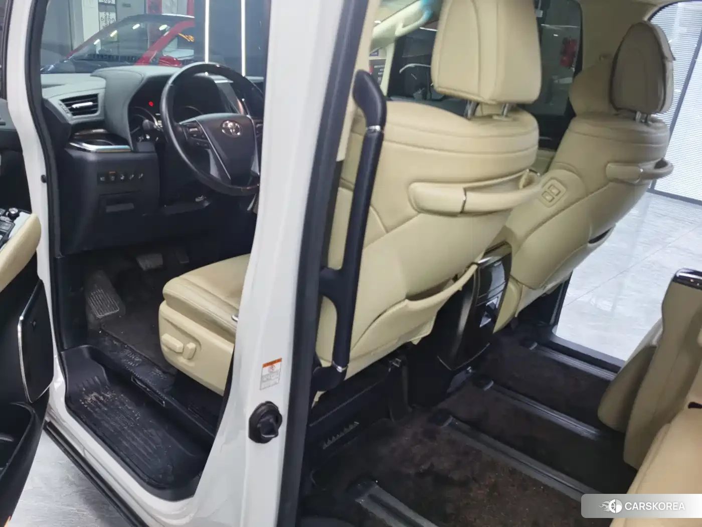 Toyota Alphard id 4547257 из Китая 10