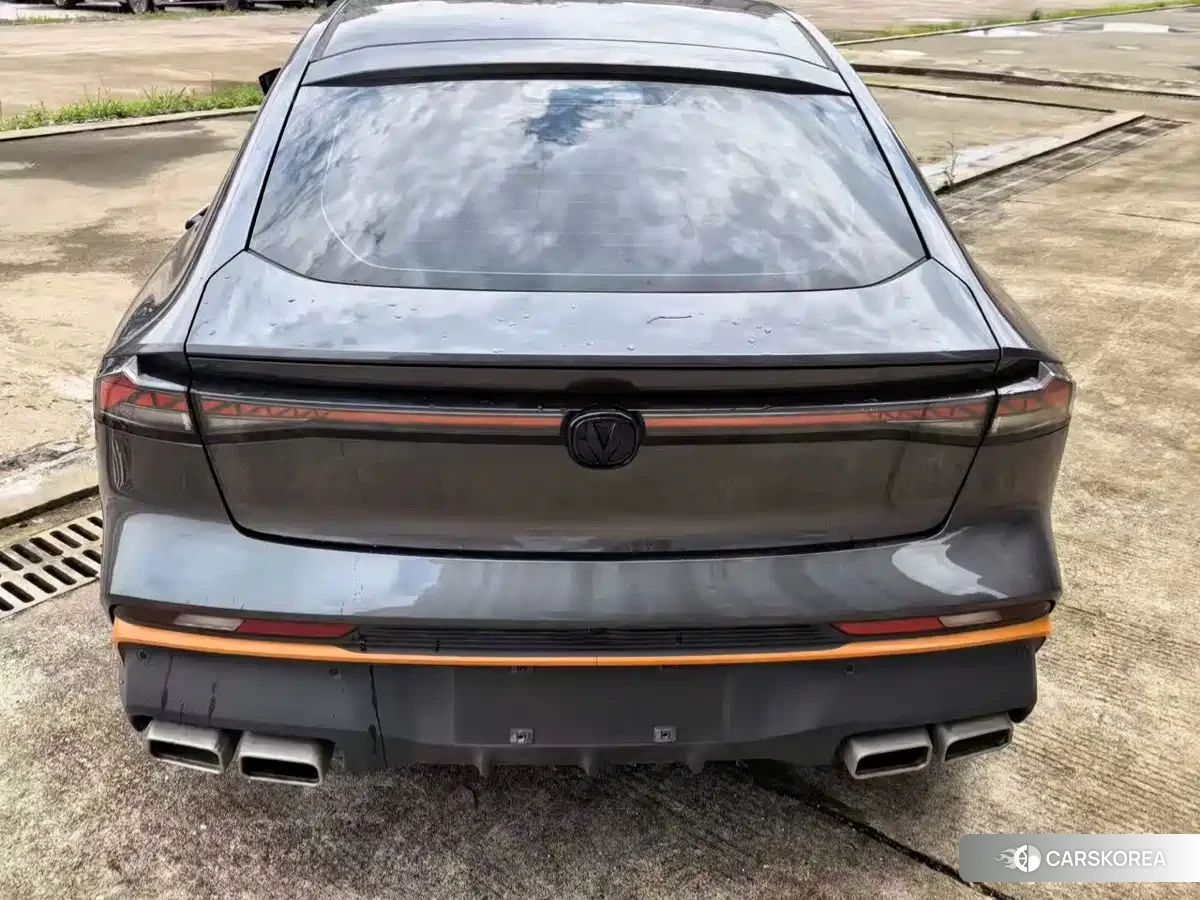 Chang'an Changan UNI-V 2025 Silver/gray из Китая, фото 6