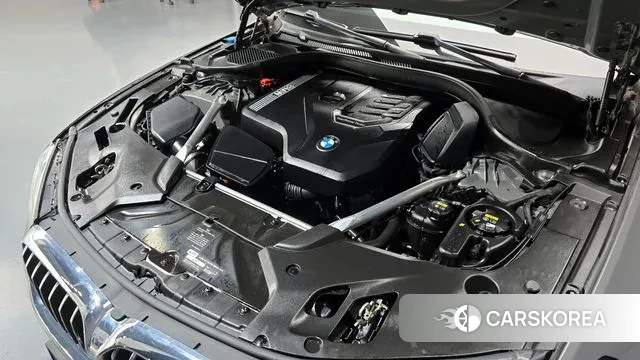 BMW 5 Series (G30) id 3412317 из Кореи 16