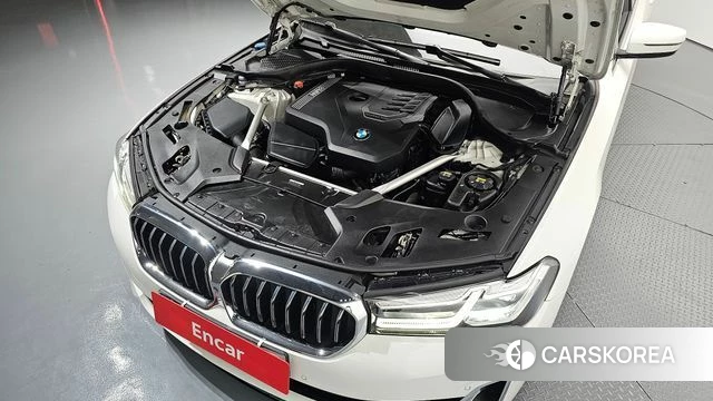 BMW 5 Series (G30) id 4294027 из Кореи 29