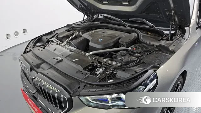 BMW 5 Series (G60) id 3415253 из Кореи 16