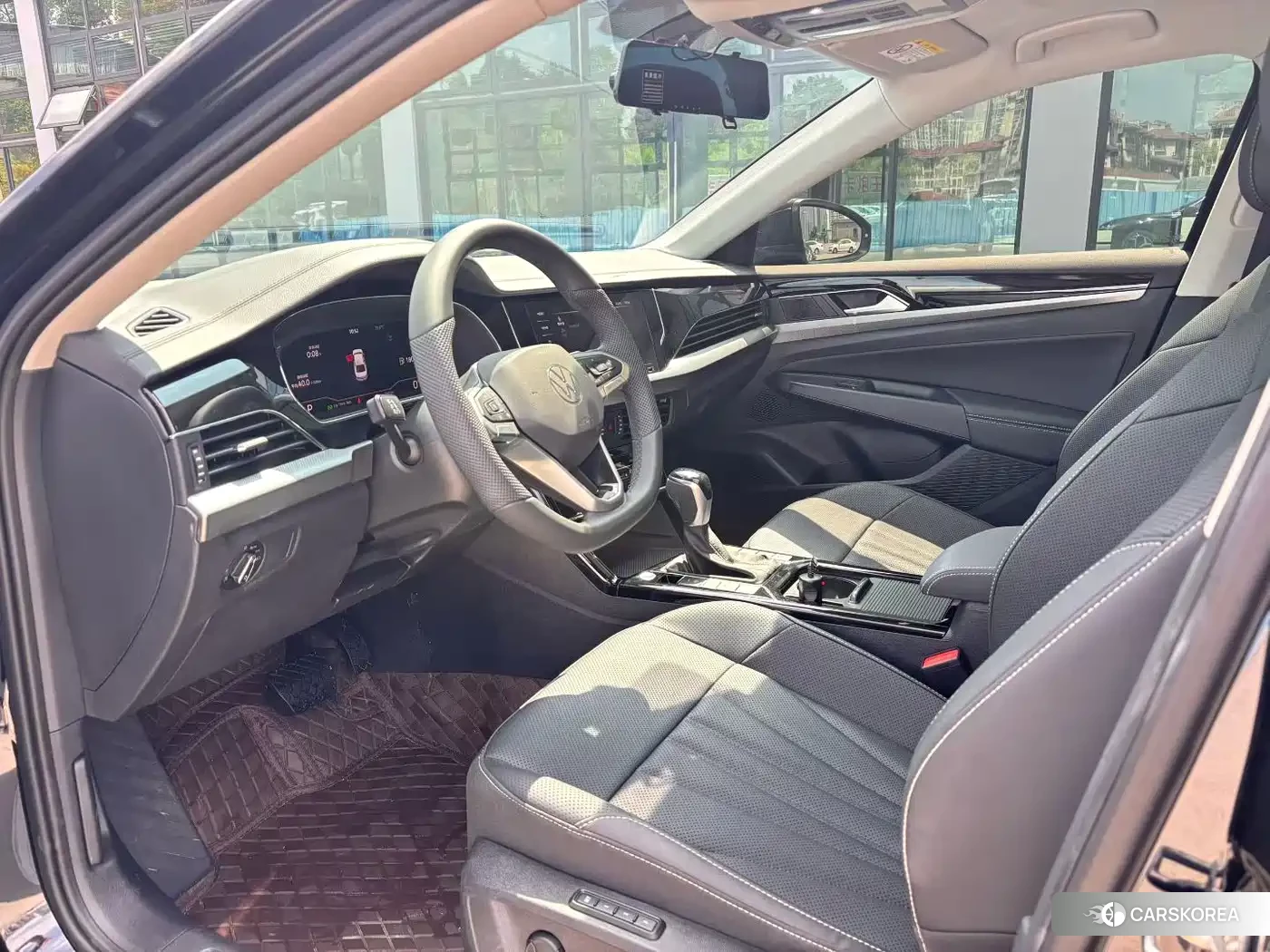 Volkswagen Passat 2026 Черный из Китая, фото 6