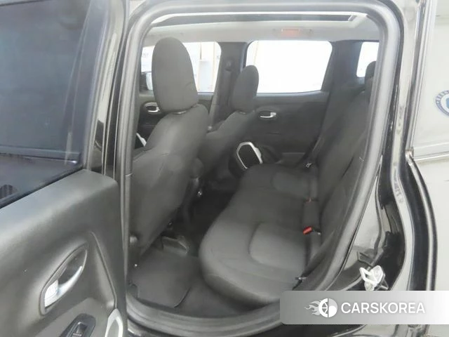 Jeep Renegade id 4596299 из Кореи 16