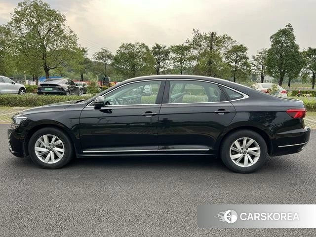 Volkswagen Passat id 4262073 из Китая 7