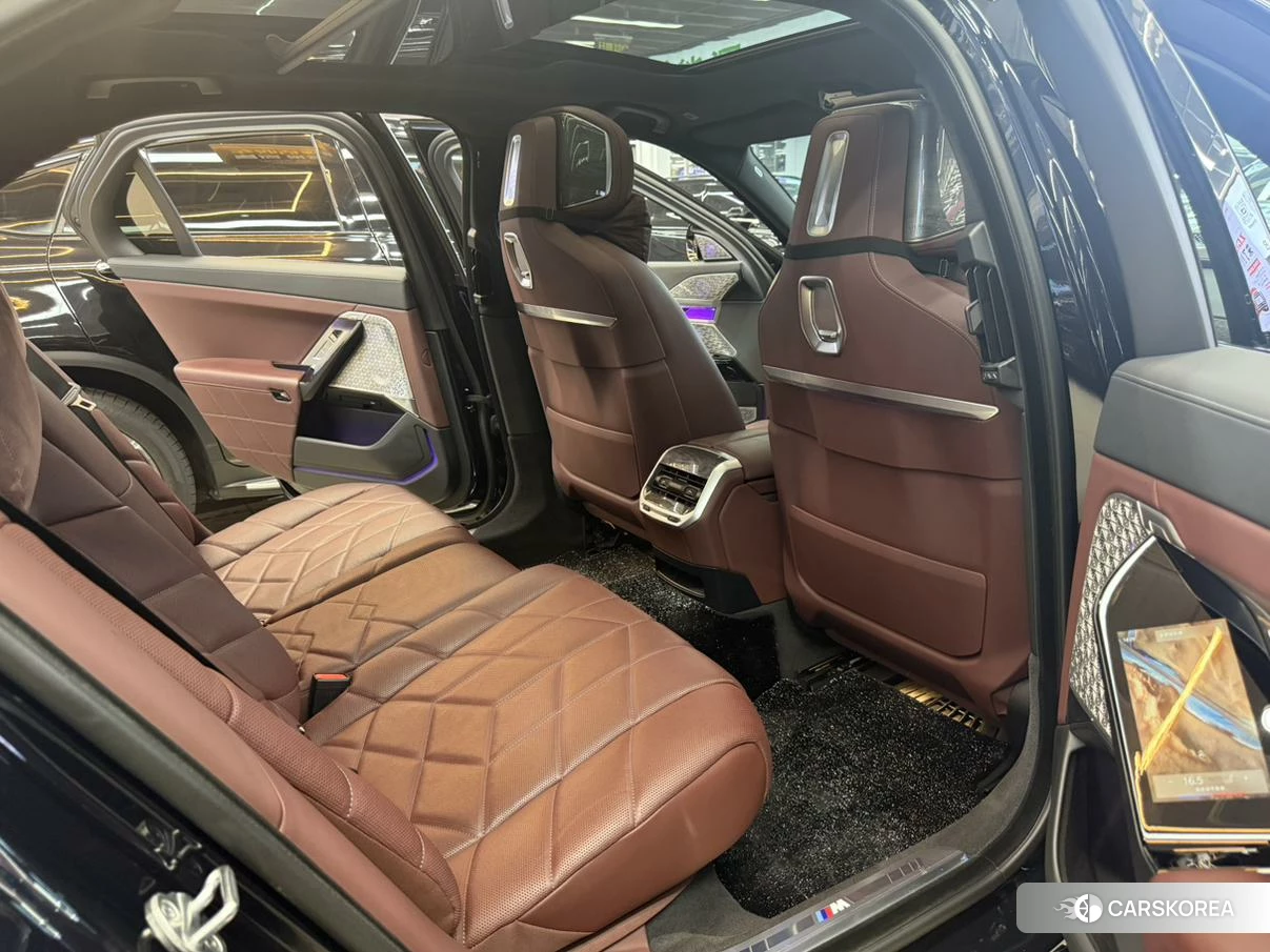 BMW i7 id 4426917 из Китая 13