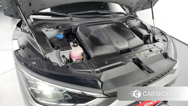 Kia EV6 id 3143439 из Кореи 16