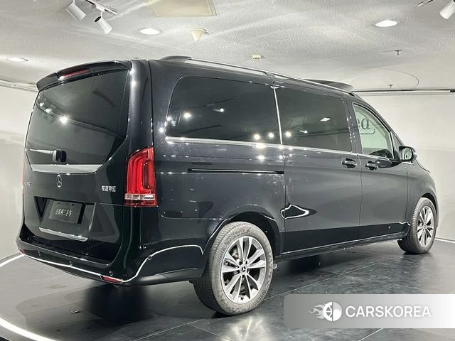 Mercedes-Benz V-class id 4399760 из Китая 15