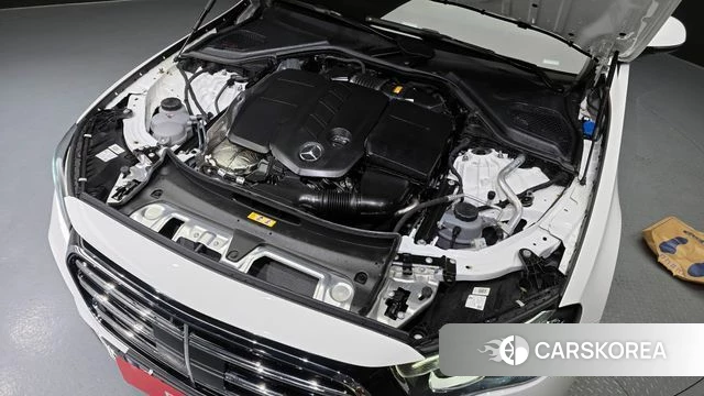 Mercedes-Benz E-Class W214 id 3883098 из Кореи 16