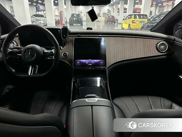 Mercedes-Benz EQE id 4238835 из Китая 9
