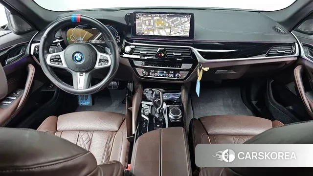 BMW 5 Series (G30) id 3334468 из Кореи 16