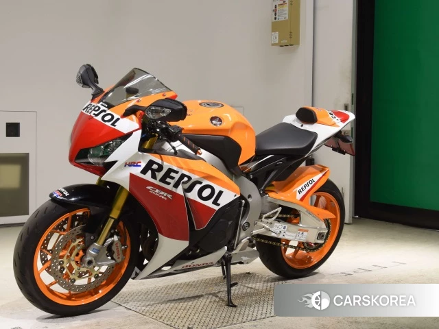 Honda CBR1000RR 2015 из Японии, фото 3