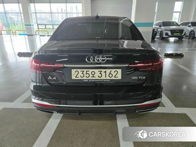 Audi A4 (B9) 2023 Черный из Кореи, фото 6
