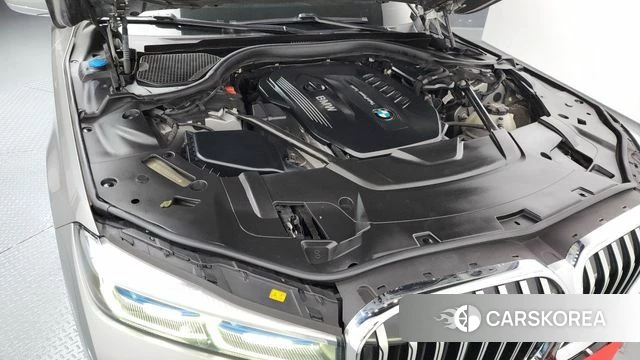 BMW 7 Series (G11) id 4396971 из Кореи 33