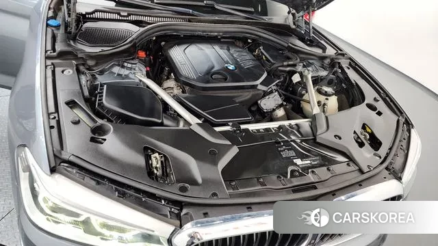 BMW 5 Series (G30) id 3748197 из Кореи 16