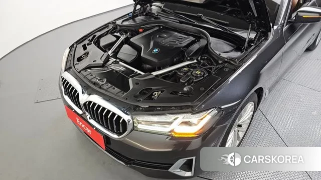 BMW 5 Series (G30) id 3611803 из Кореи 16