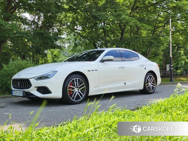 Maserati Ghibli id 4629311 из Кореи 16