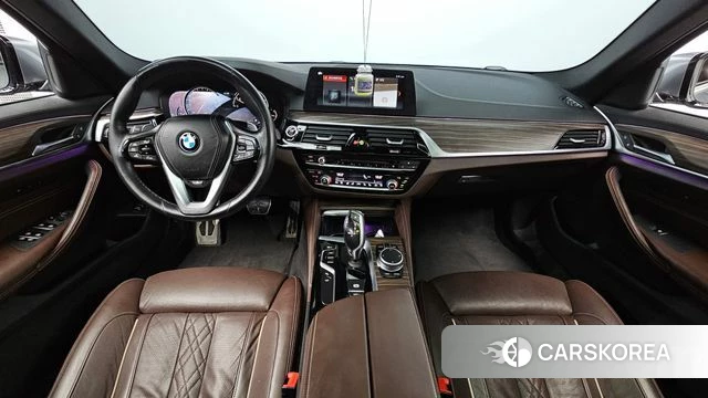 BMW 5 Series (G30) id 4882741 из Кореи 32