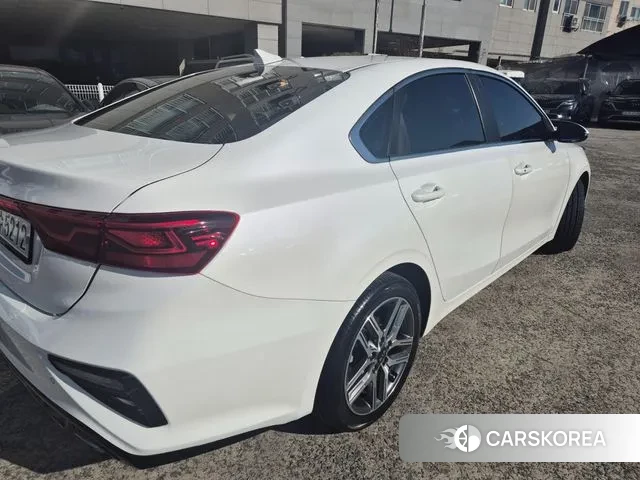 Kia Come New K3 id 3543716 из Кореи 16