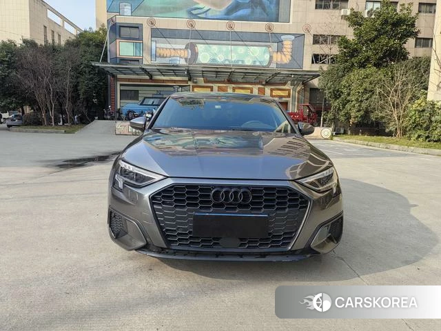 Audi A3 2021 Серебристо-серый из Китая, фото 6