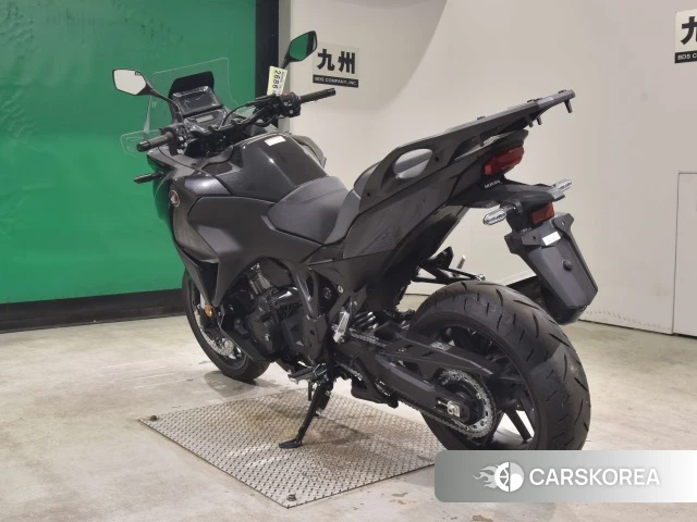 Проданный Honda NT1100 id 4306702 из Японии, фото 6