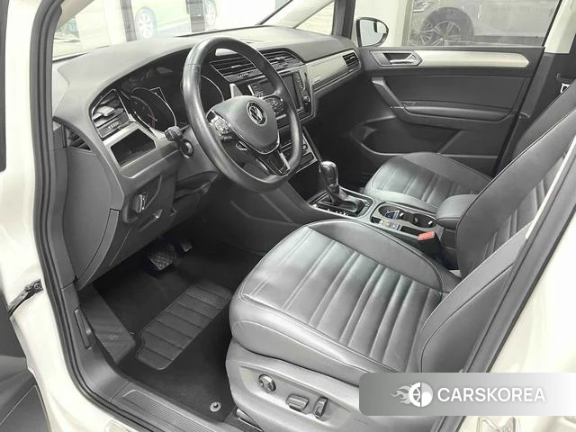 Volkswagen Touran L id 4207779 из Китая 16