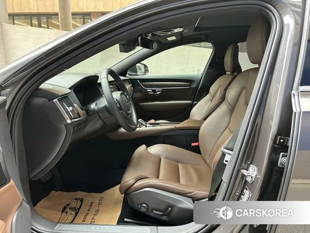 Volvo S90 2020 Темно-серый из Китая, фото 6