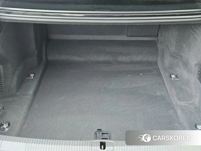 Audi A8 id 4313848 из Китая 15