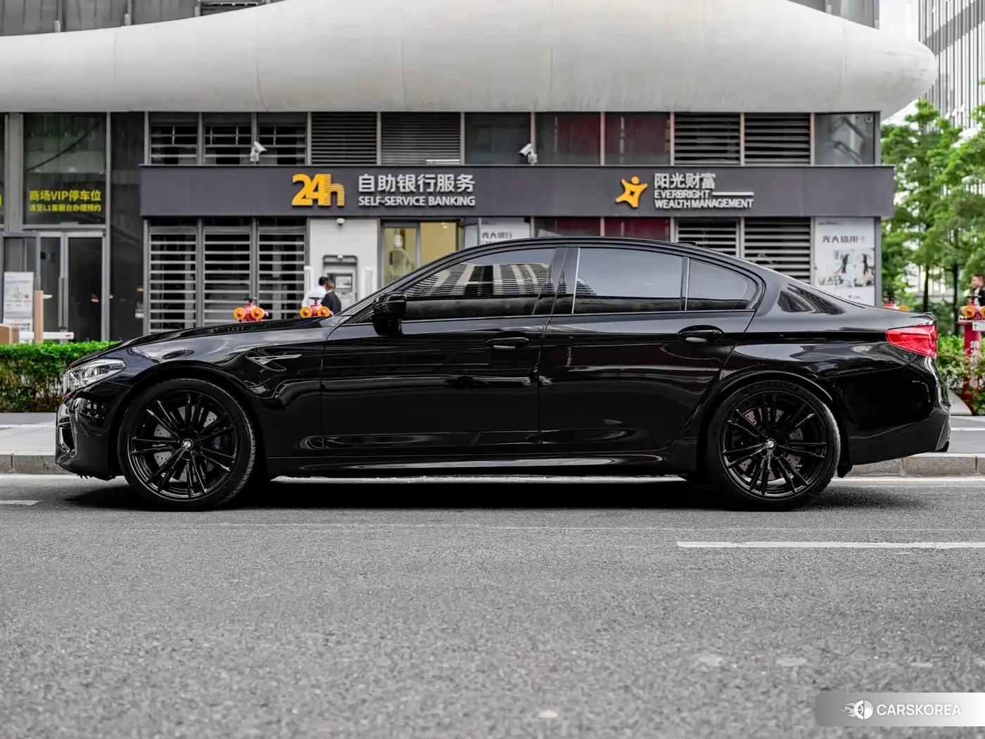 BMW M5 id 4577782 из Китая 14
