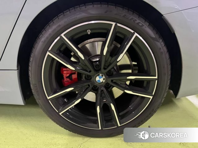 BMW 3 Series (G20) 2024 Небесно-голубой из Кореи, фото 6
