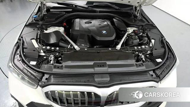 BMW 5 Series (G60) id 3447134 из Кореи 16