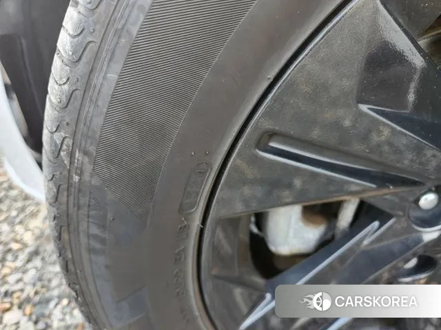 Hyundai Avante Hybrid (CN7) id 3058872 из Кореи 16