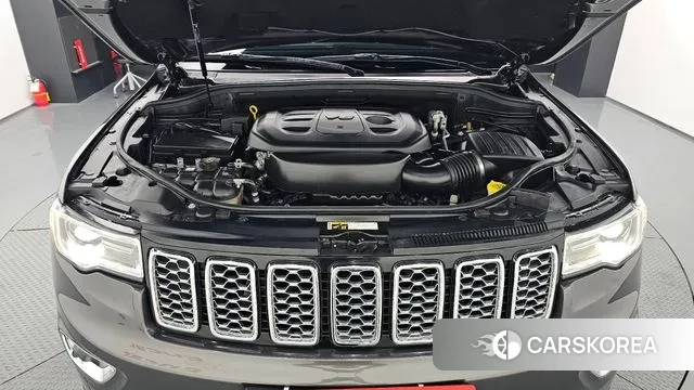 Jeep Grand Cherokee id 3656106 из Кореи 16