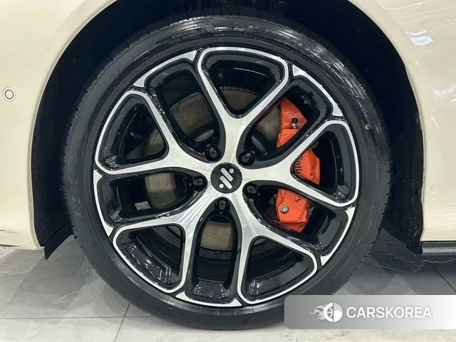 Zhiji Automobile Zhiji L6 2025 Шампань из Китая, фото 6