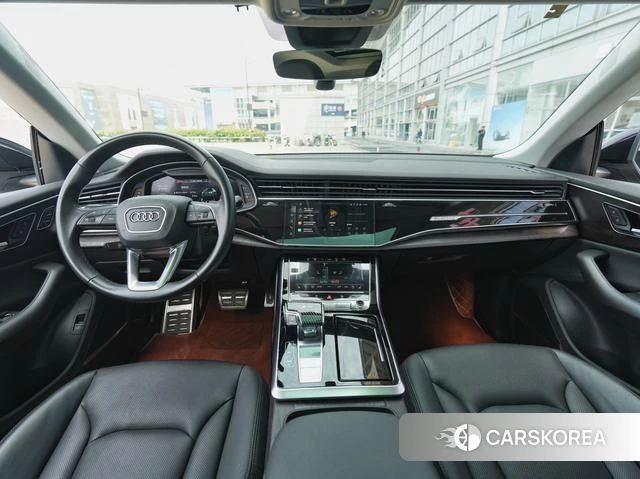 Audi Q8 2021 Черный из Китая, фото 6