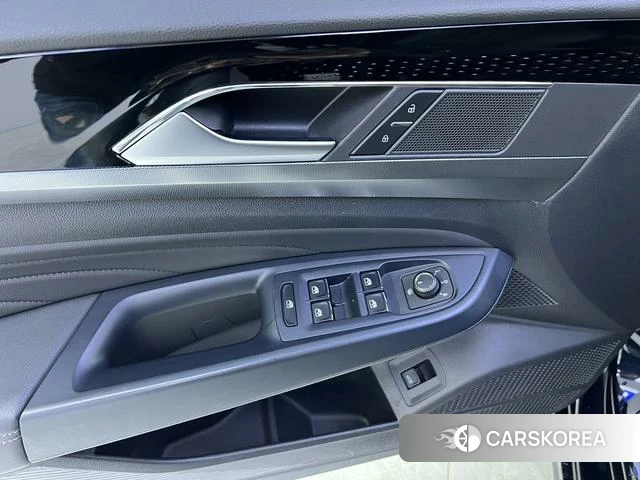Volkswagen Passat id 4256540 из Китая 11