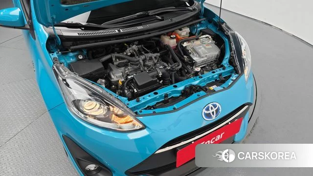 Toyota Prius C id 4390364 из Кореи 28