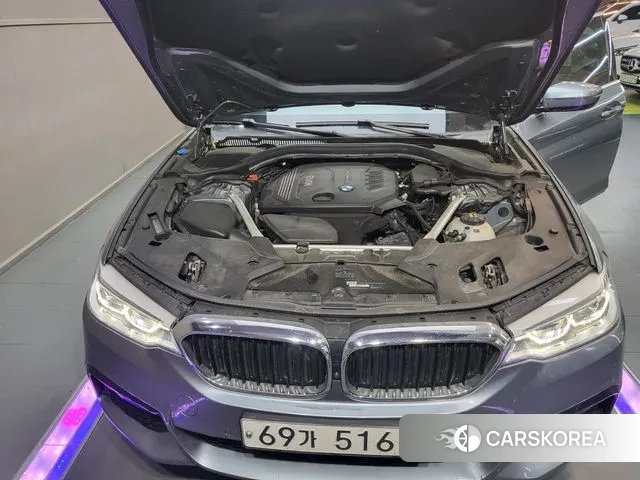 BMW 5 Series (G30) id 3695026 из Кореи 13