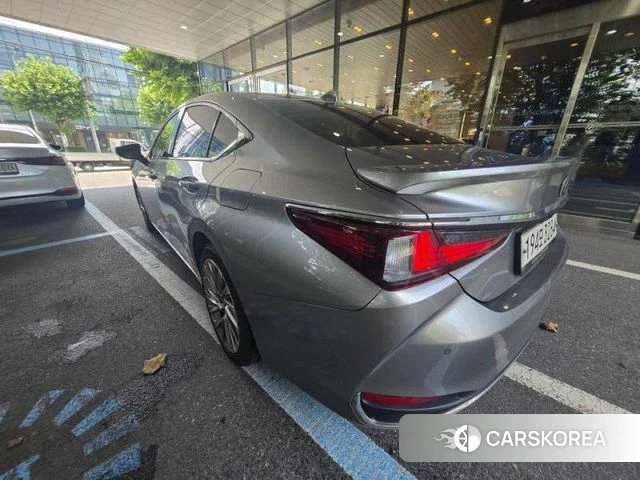Lexus ES300h 7th generation 2024 Серый из Кореи, фото 6
