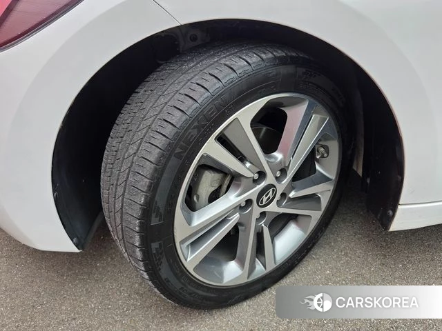 Hyundai Avante AD id 4596119 из Кореи 16