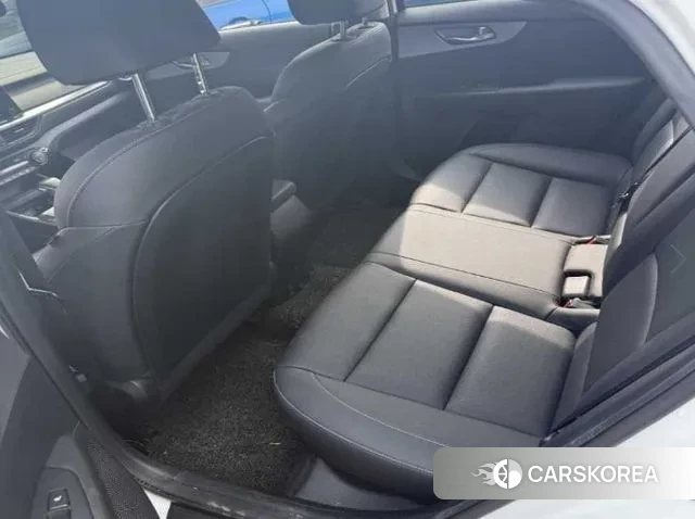 Kia The New K3 2nd generation 2021 Белый из Кореи, фото 6